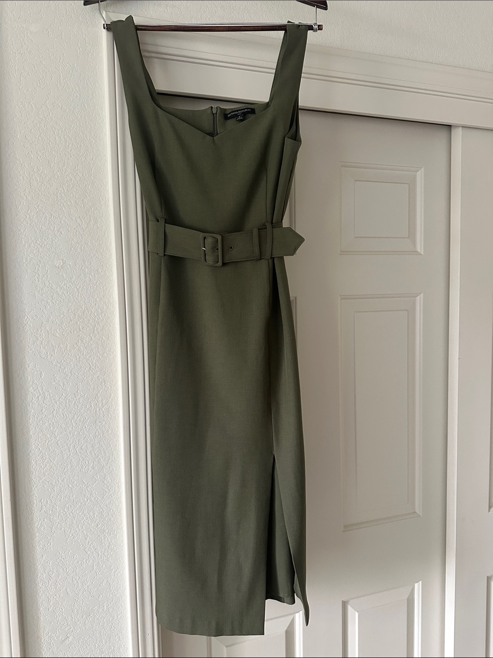 Banana Republic Olive Green Sleeveless Belted Midi Dress